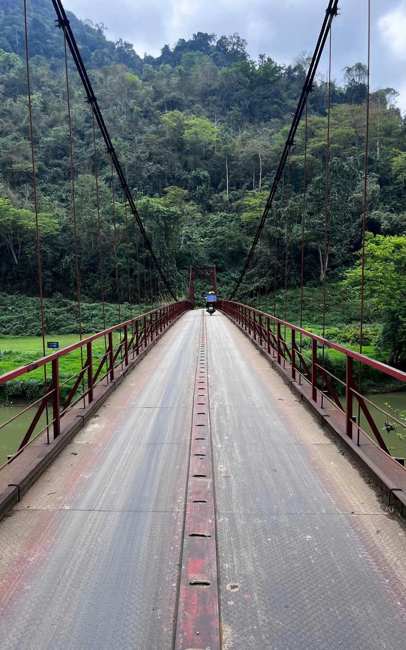 8-Day Northeast Vietnam Bike Adventure